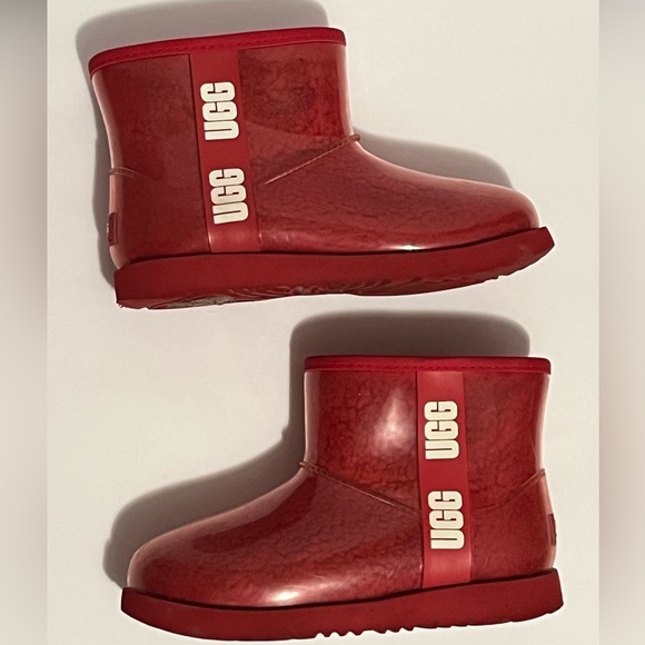 UGG Classic Clear Mini II Boot for Kids - Picture 13 of 15